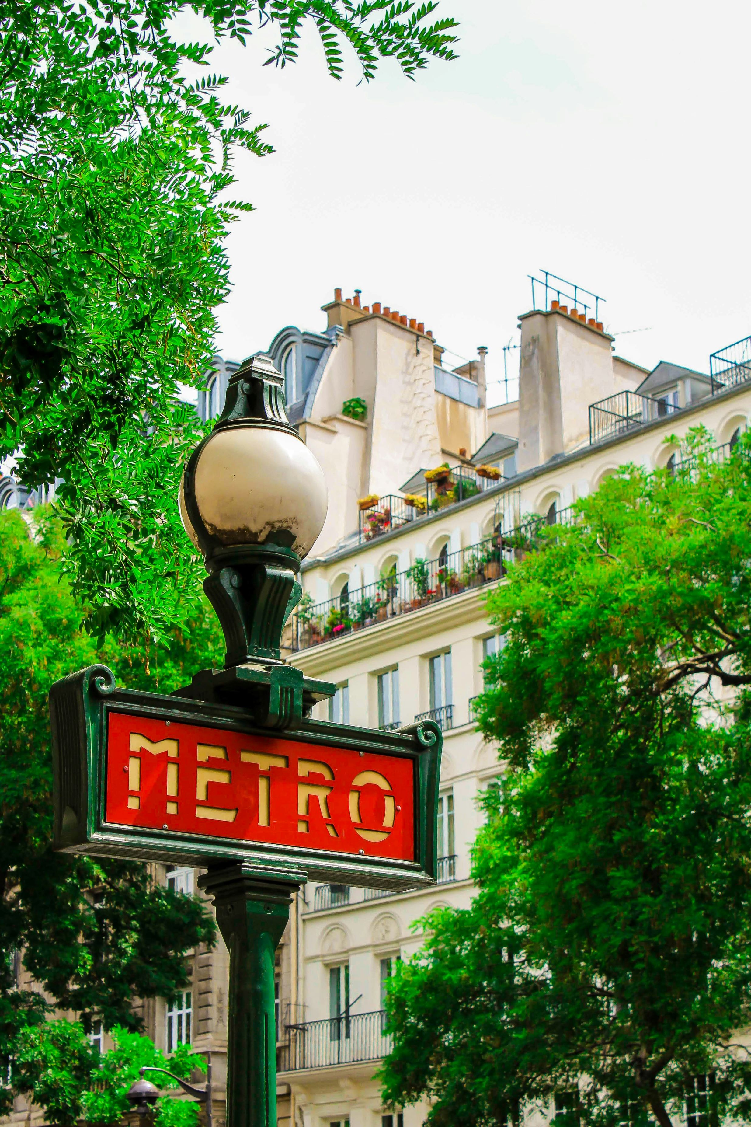Paris Paris