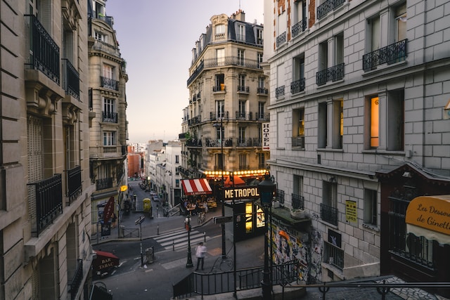 Paris Paris